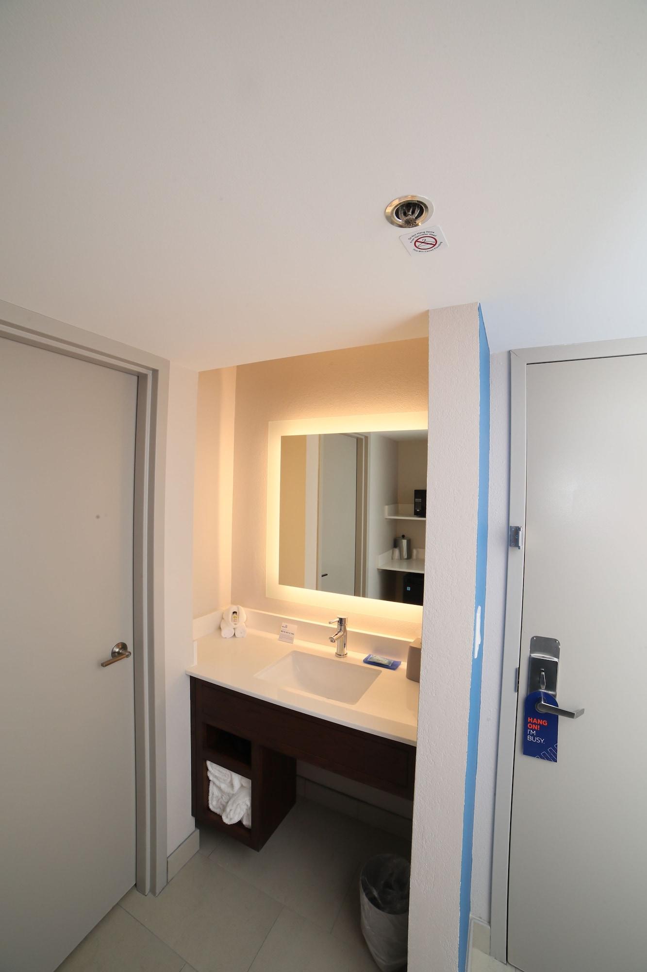 Holiday Inn Express Naperville By Ihg Eksteriør billede
