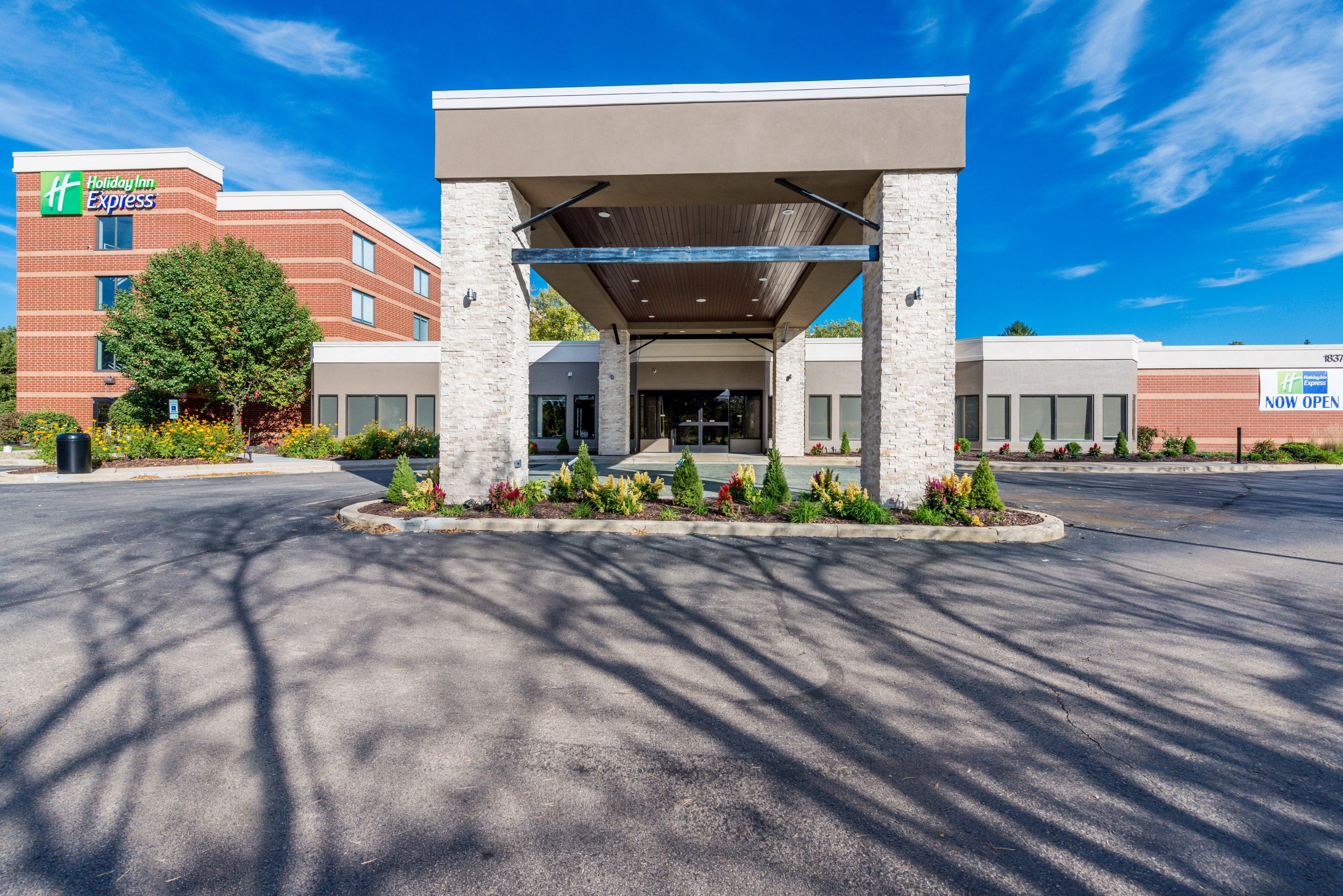 Holiday Inn Express Naperville By Ihg Eksteriør billede