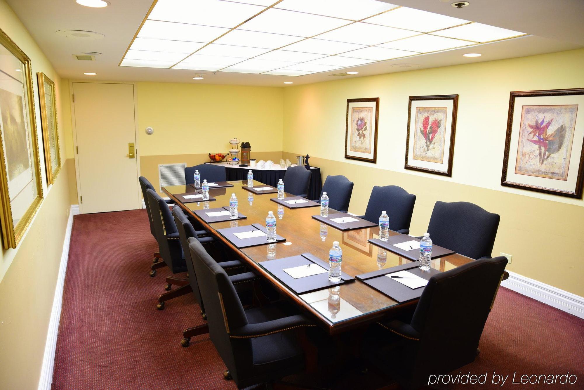 Holiday Inn Express Naperville By Ihg Eksteriør billede